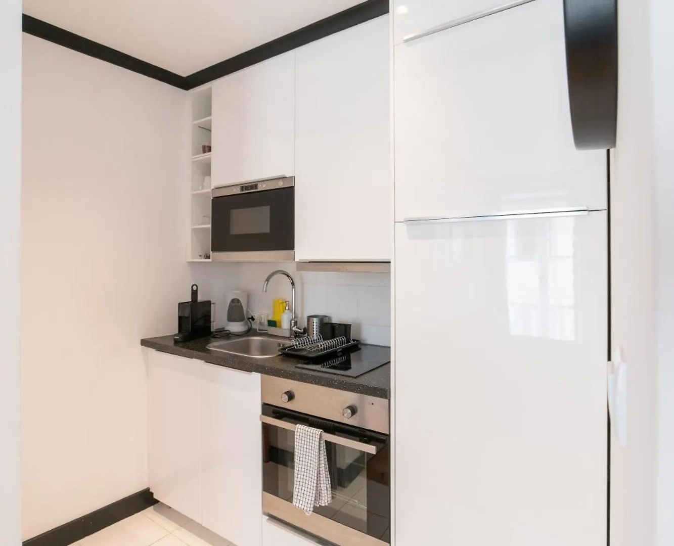 Bliss Lisbon Apartments - Bairro Alto 0*,  פורטוגל